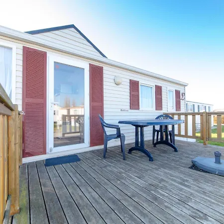 別荘 Holiday Park Kerlinga-17 By Interhome